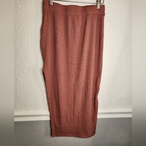 Ribbed Midi Skirt in Rust Magenta With Side Slit